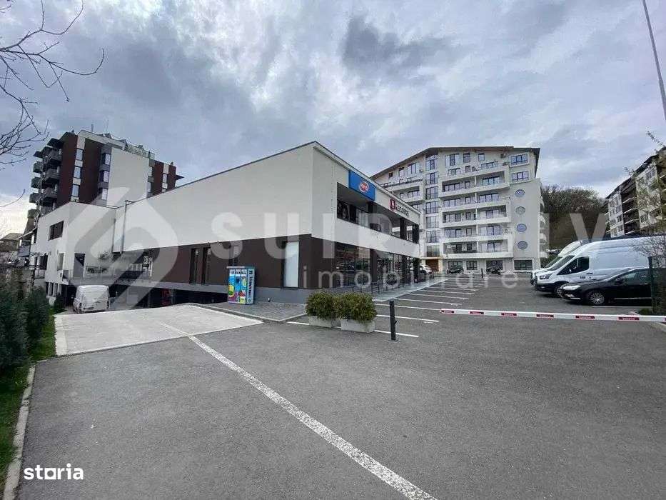 Spațiu Comercial Premium - Imagine principală: 4/8