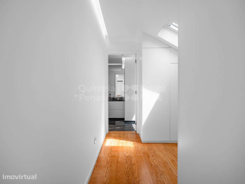 Penthouse T3 Duplex com Terraço | Próximo das Amoreiras-22