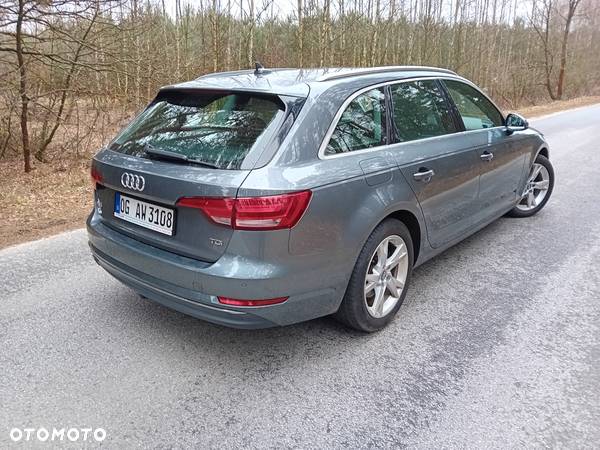 Audi A4 2.0 TDI - 10