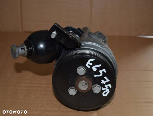 Pompa wspomagania BMW E60 E61E65 4.4-5lb - 1