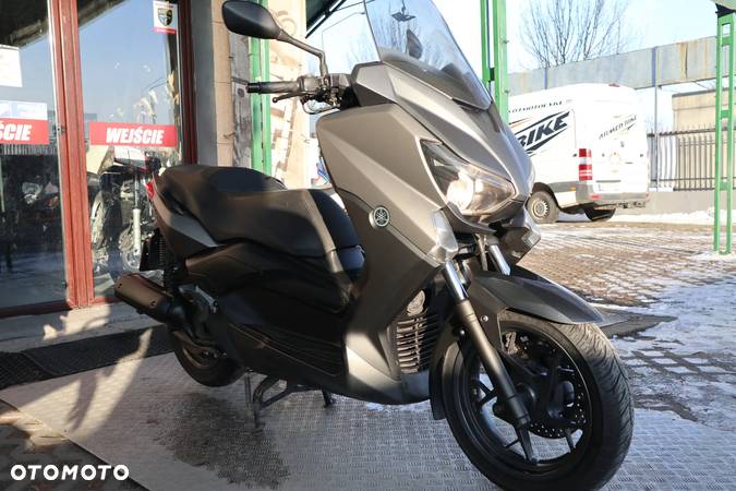 Yamaha X-max - 5