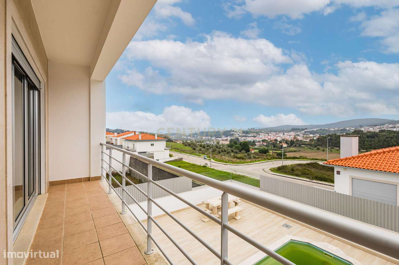 Moradia T3 com Piscina || Porto de Mós - Grande imagem: 5/43