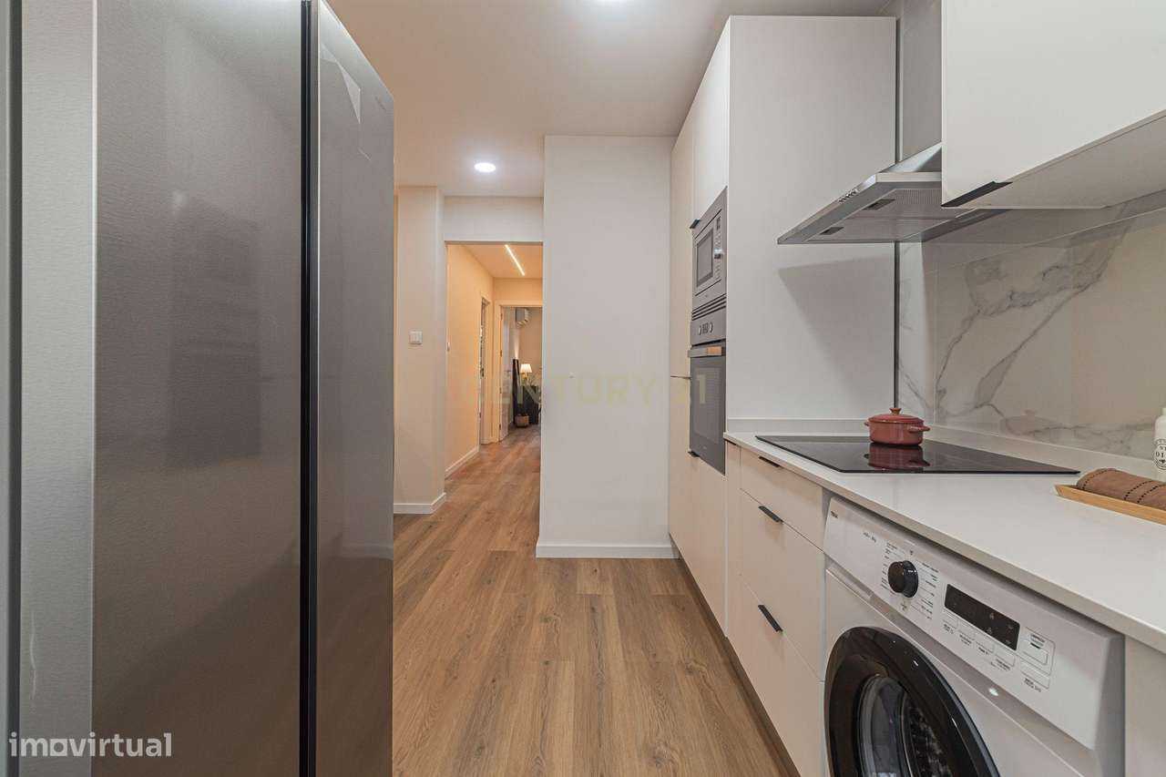 ✨ T2 Totalmente Remodelado com Terraço ✨-11