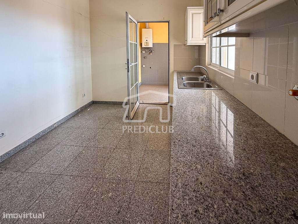 Apartamento T1 + 1 - Funchal / Achada-12