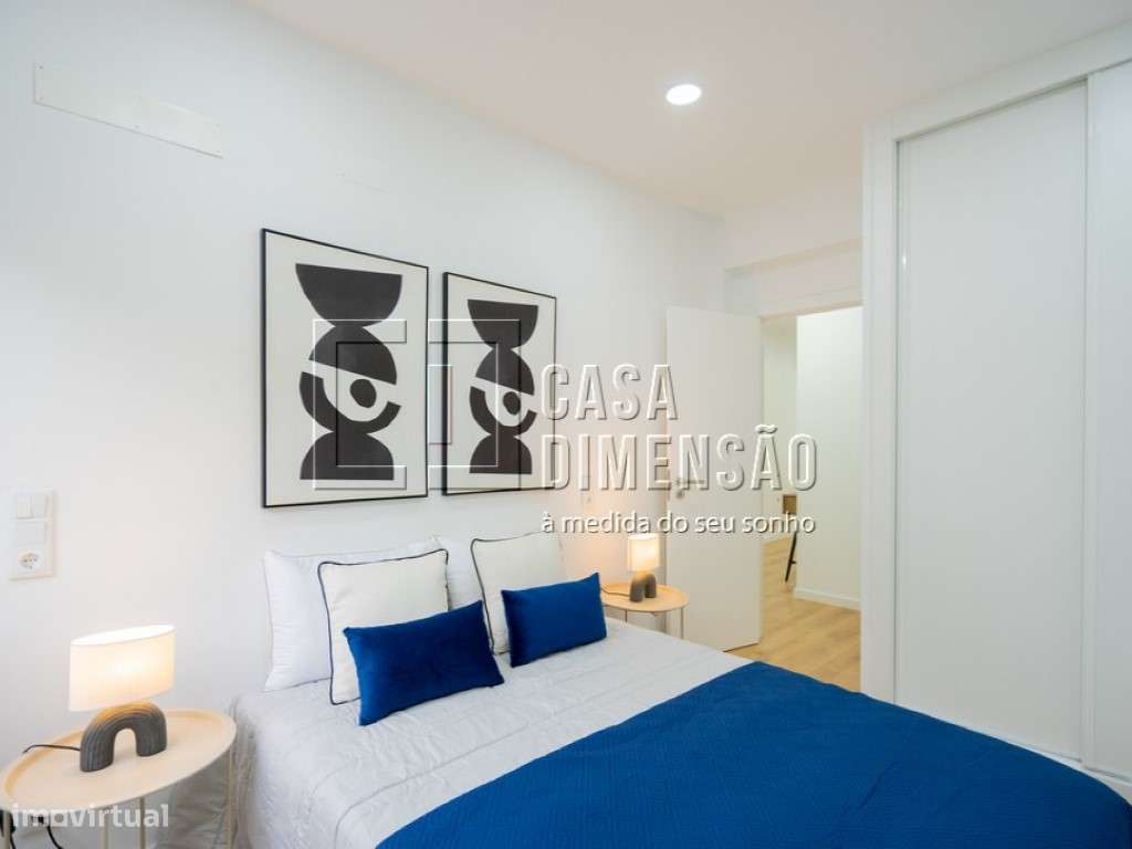 Apartamento de tipologia T3 com varanda, mobilado e equipado em Ben...-32