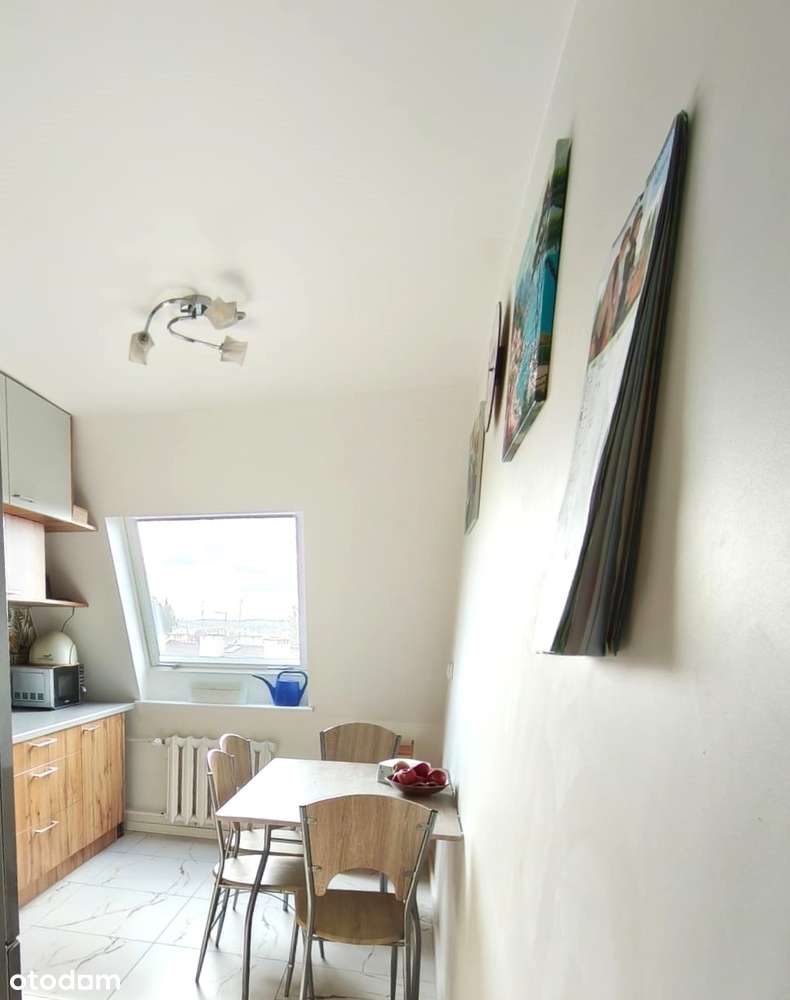 Mieszkanie ul. E. Zoli Oporów , 3 pokoje , piwnica, po remoncie !-2