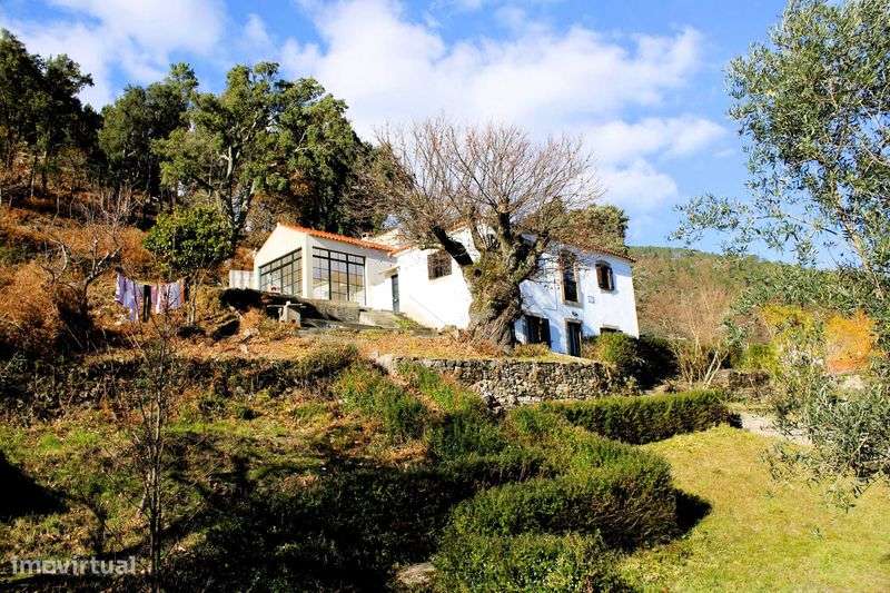 Moradia na serra da Lousa - Grande imagem: 5/12