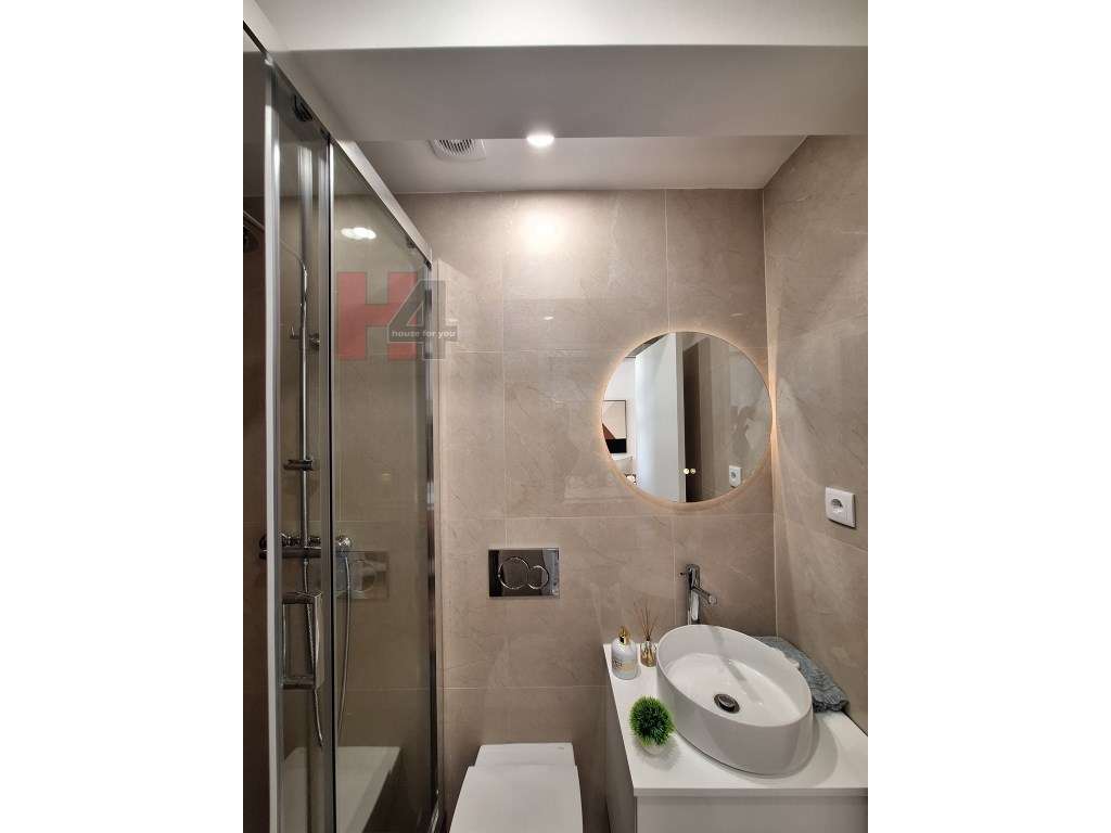 Apartamento T3 totalmente remodelado em Benfica-15