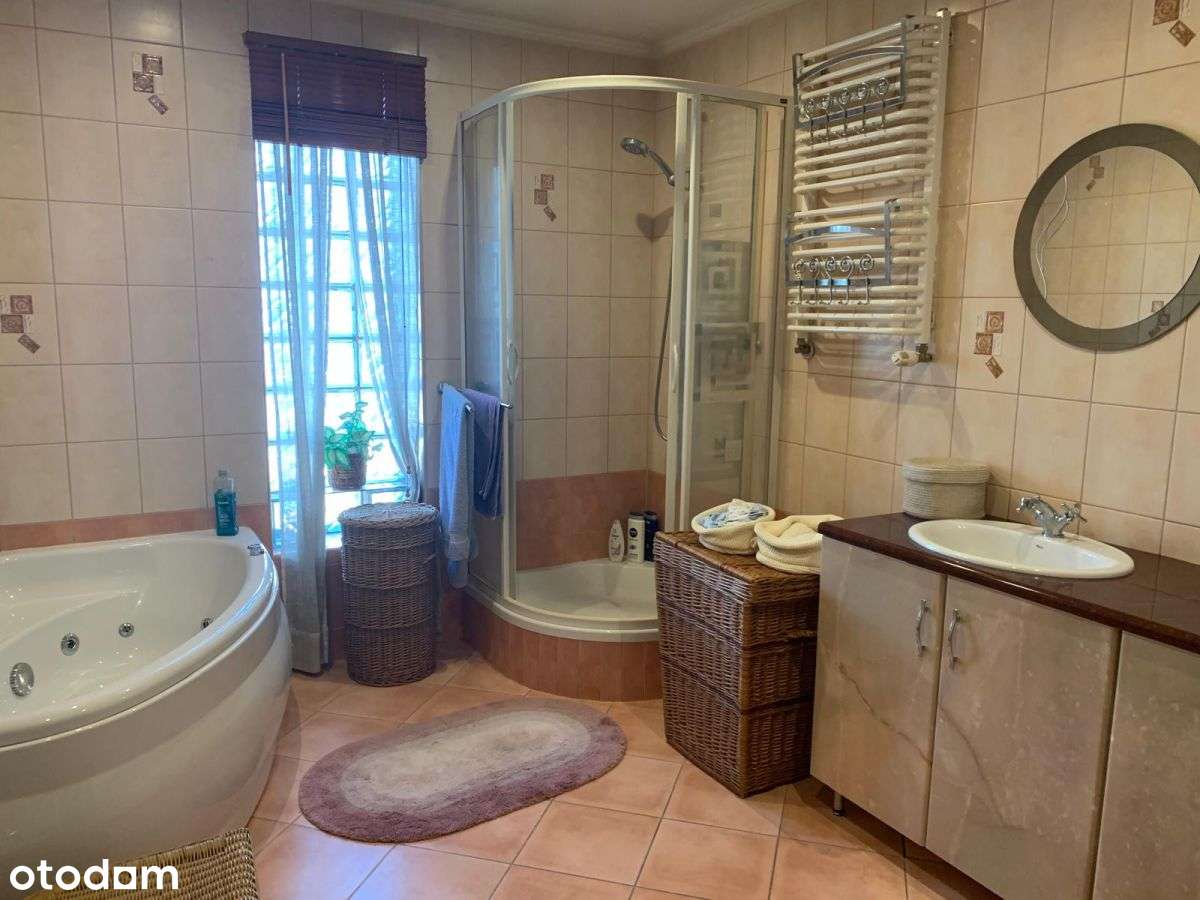 Nieruchomość z dostępem do jeziora-6