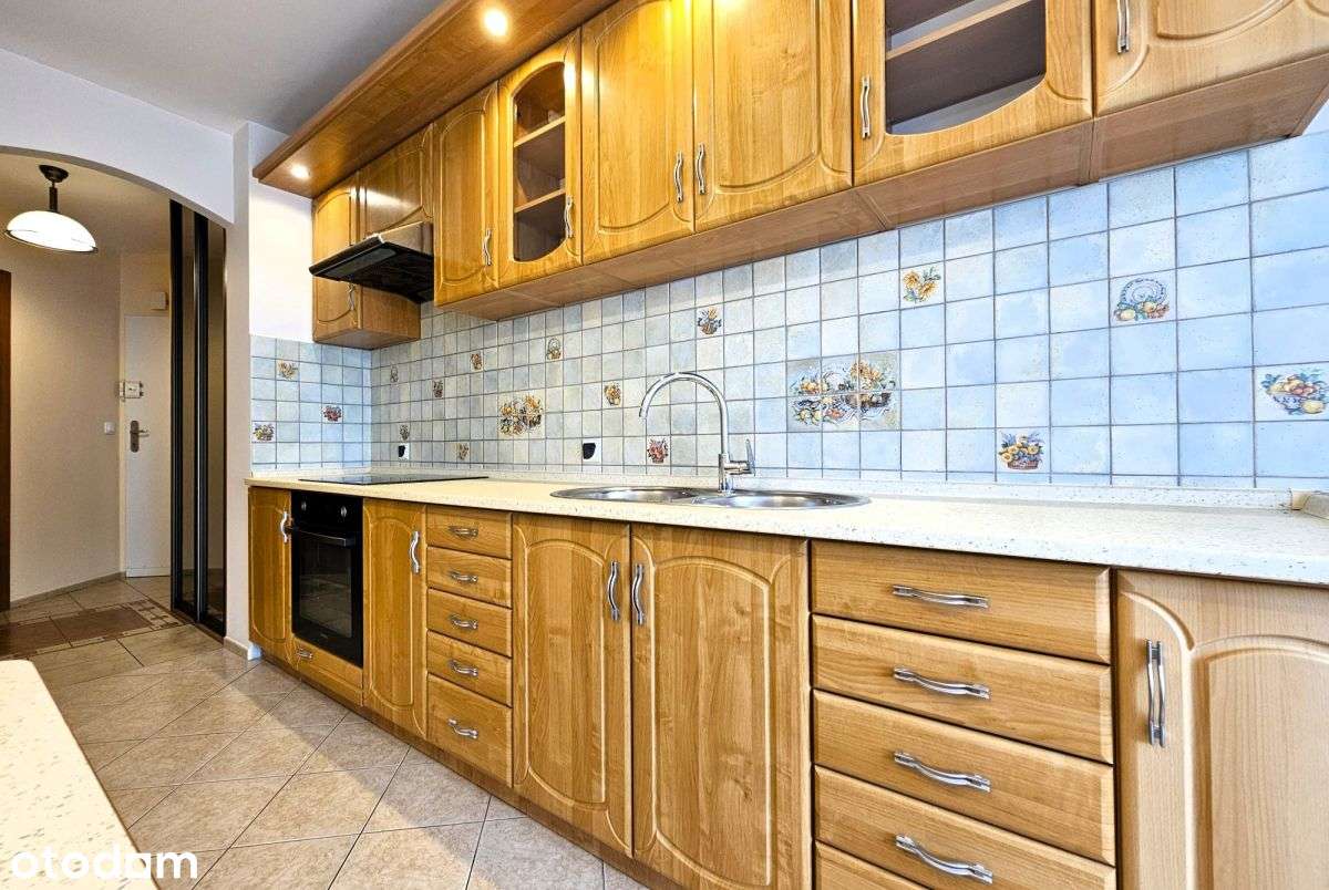 Ursynów, kawalerka przy stacji Metra Stokłosy.-1