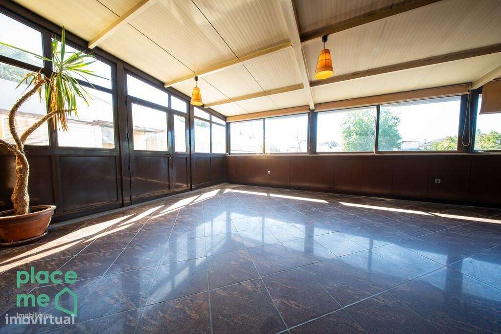 Moradia Individual com mais de 900m2 em Palmeira, Braga-13