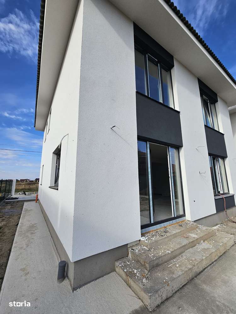 De vânzare casa în Sanmartin , zonă excelentă-7