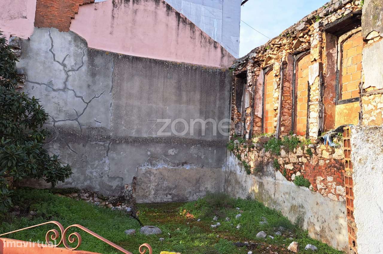 Conjunto de 3 Terrenos Urbanos em Mira de Aire - Grande imagem: 4/24