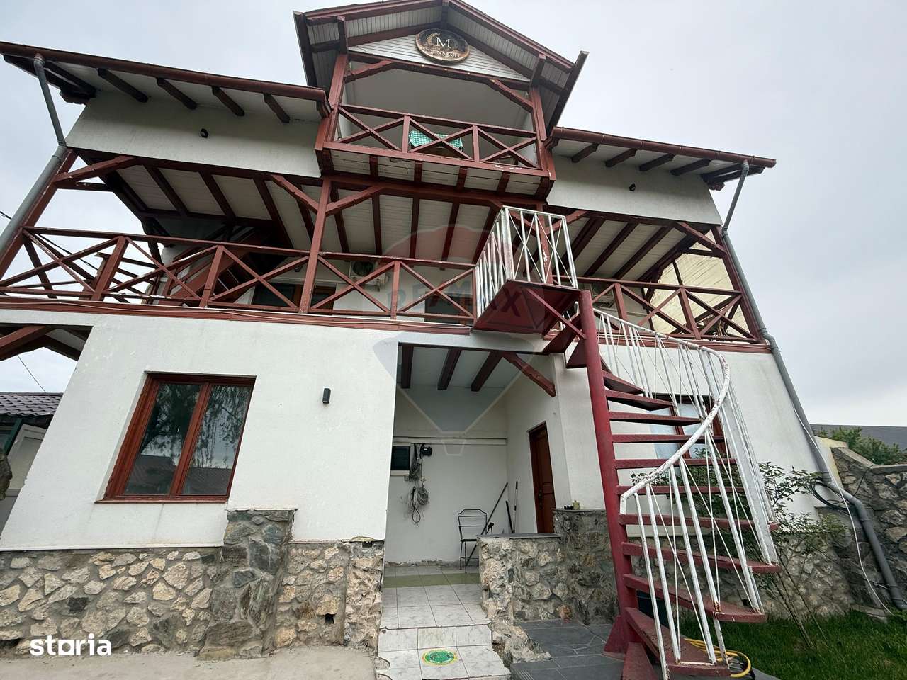 Pensiune de vanzare cu teren 2140 mp in Mamaia Navodari - Imagine principală: 1/20