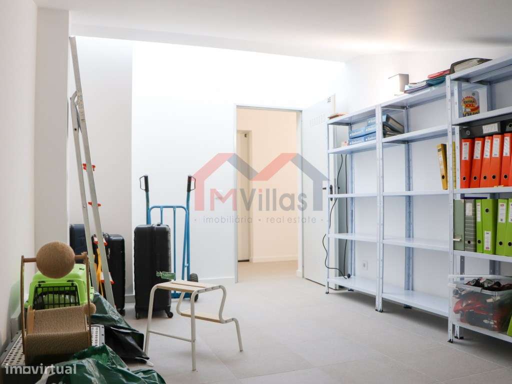 Apartamento T3 com terraço e 2 lugares de garagem no centro- São Br...-29