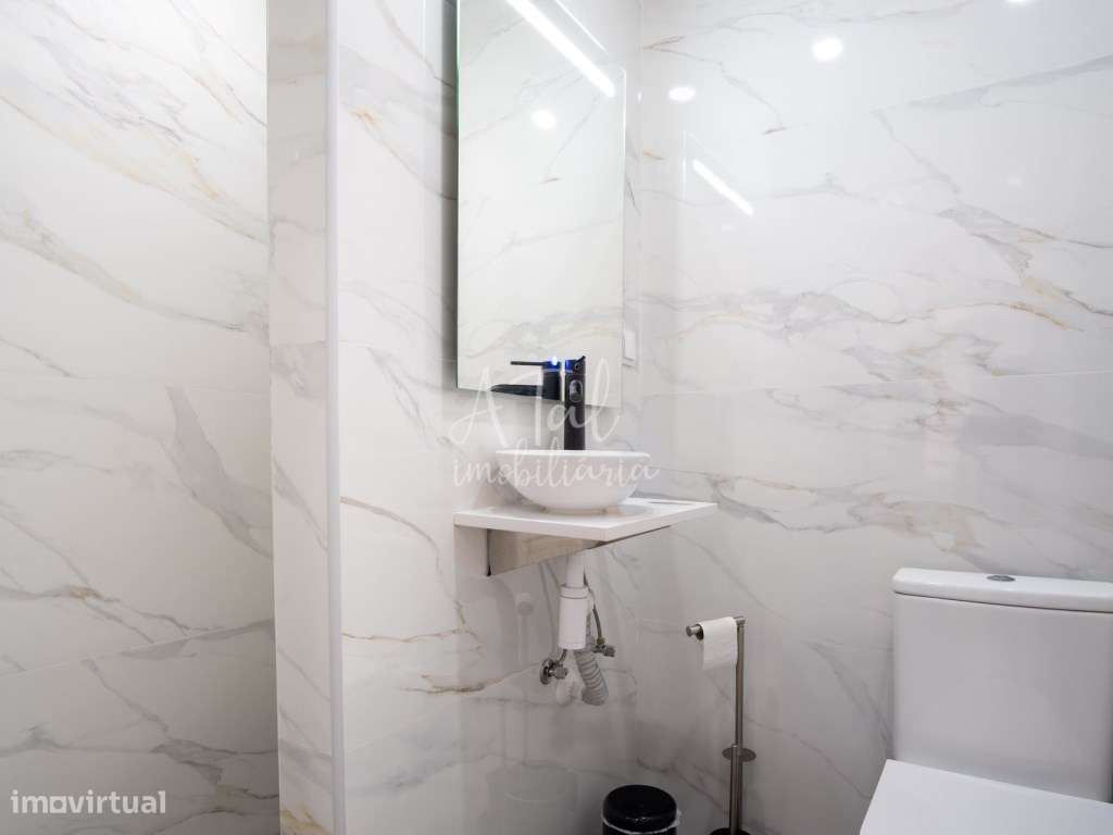 Moradia T6 com piscina e três suítes na Quinta do Abrantes | Uma no...-31