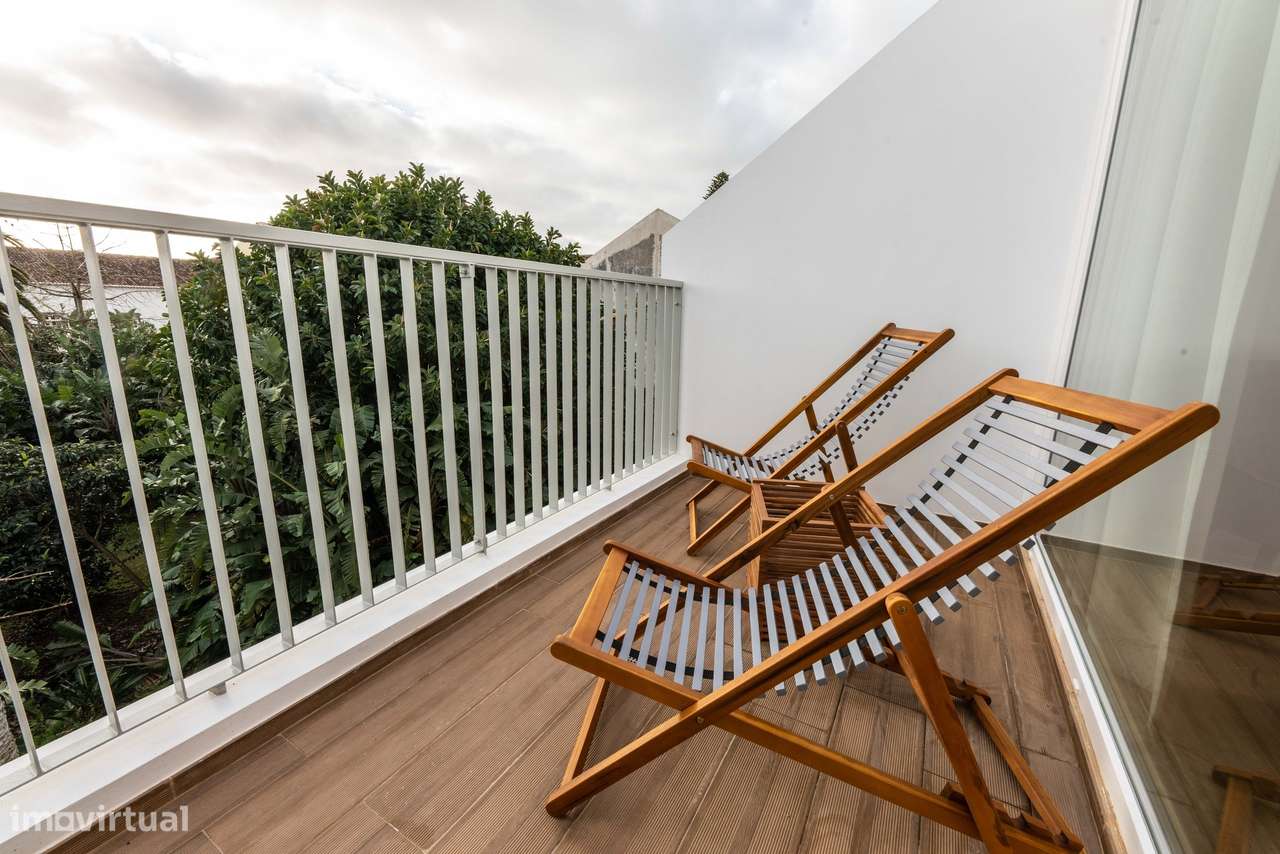 Apartamento T2 com licença AL no coração de Ponta Delgada-10
