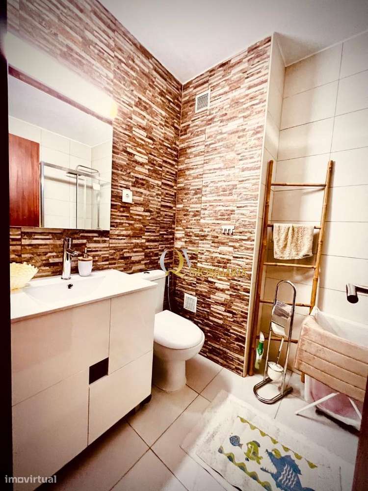 Excelente Apartamento T1 para venda sito em Portimão-10