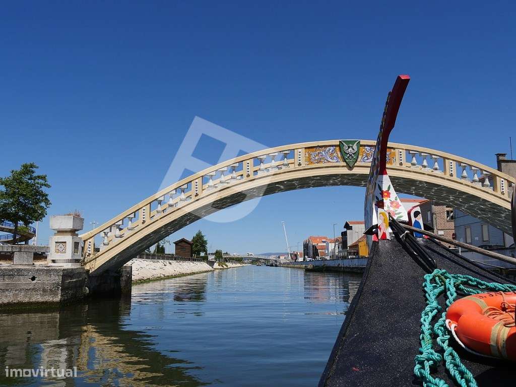 Apartamento T2 C/ Terraço Ajardinado - Centro de S. Bernardo-20