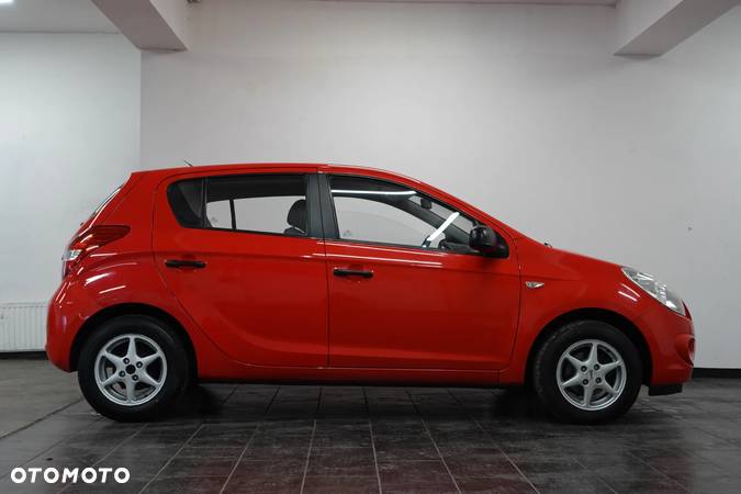 Hyundai i20 1.2 Classic + - 11