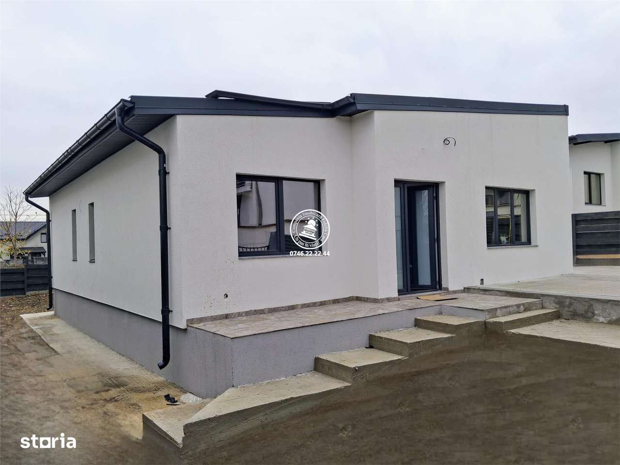 Casa parter Valea Lupului,Str Soarelui,4 camere,2 bai,toate utilitatil - Imagine principală: 5/14