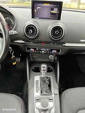 Audi A3 35 TFSI Sport S tronic - 23