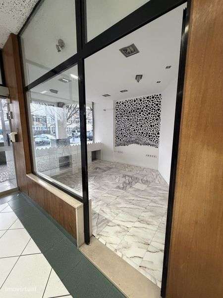 LOJA COM RENDIMENTO | INVESTIMENTO NO CENTRO DE SANTO TIRSO - Grande imagem: 4/5