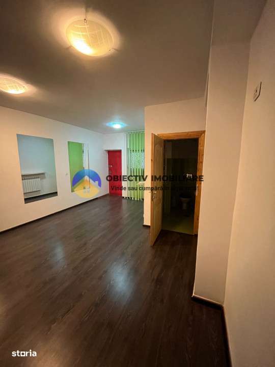Casa + spatiu comercial la pret de apartament  ,  Precista - Piatra Ne-4