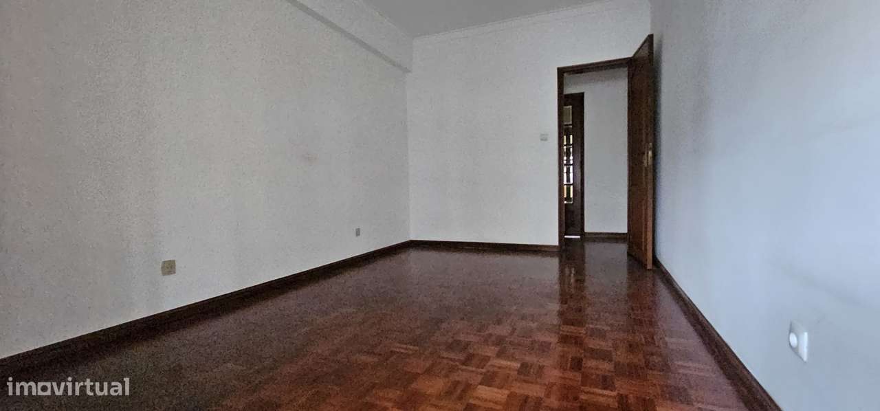 Belíssimo T4  no Infantado- Loures-17