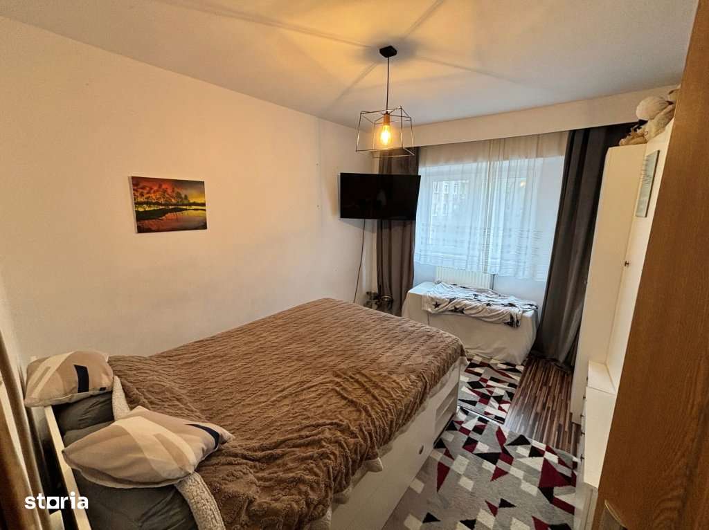 Apartament 3 camere de vânzare – Bld. Traian, Zona Muzeul de Minera-3