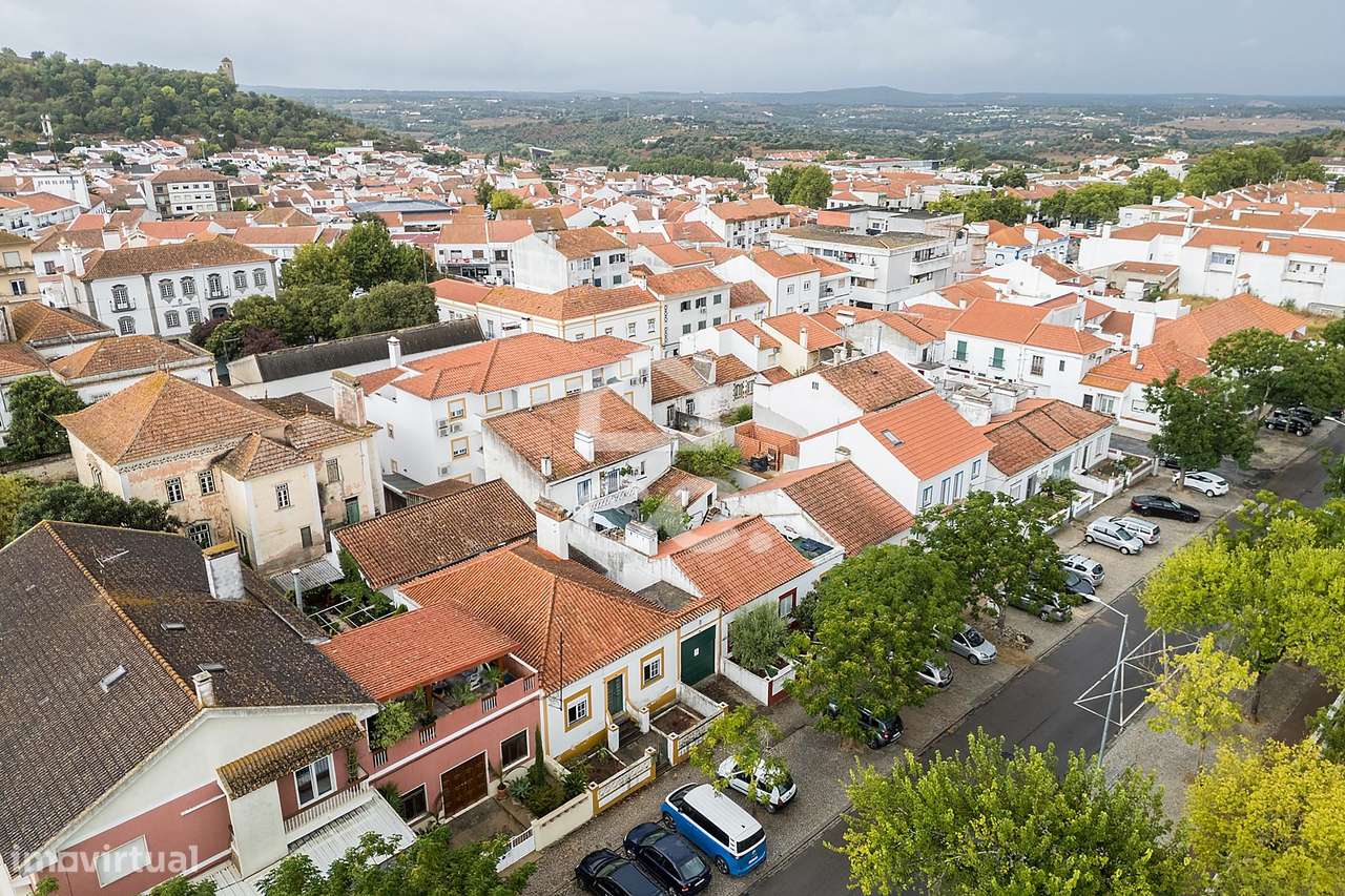 Moradia T3 c/ Quintal e Garagem no Centro de Montemor-o-Novo, Évora-26