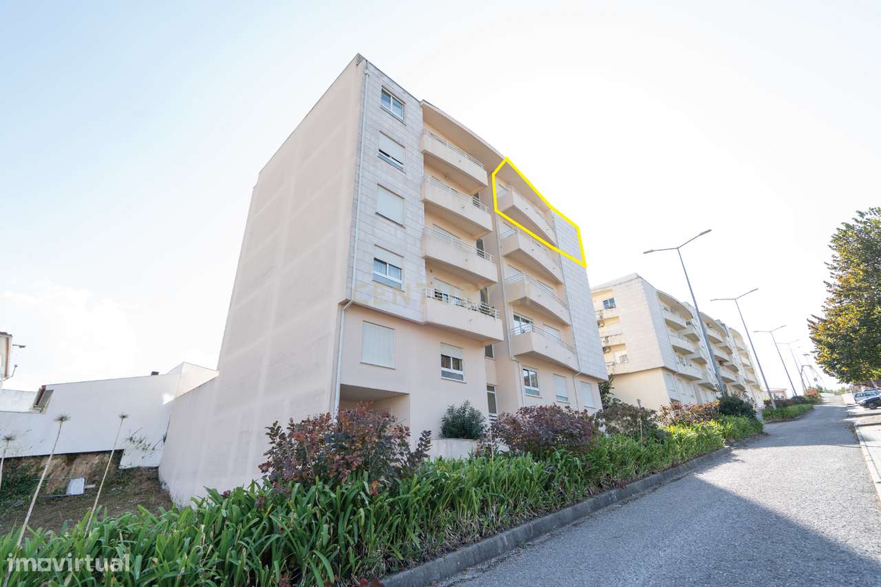 T3 c/ garagem e elevador - Grande imagem: 4/44