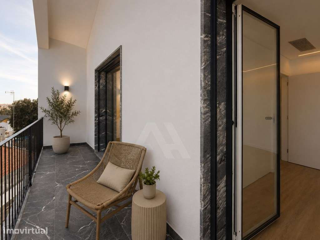 Moradia T5 na Amoreira com vista mar, piscina e jardim privativo-38
