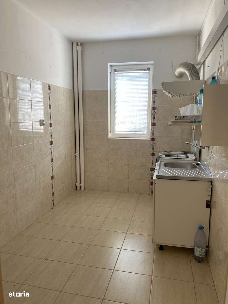 Agentia imobiliara VIGAFON vinde apartament 3 camere Nord-Cameliei - Imagine principală: 5/7