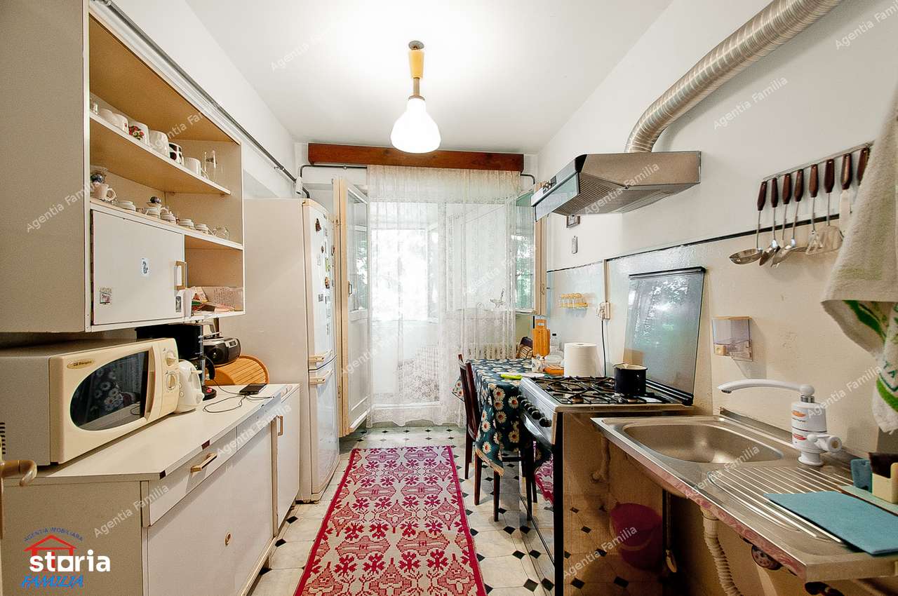 Apartament spatios, trei camere decomandate, etaj 4 din 5, IC Frimu - Imagine principală: 4/16