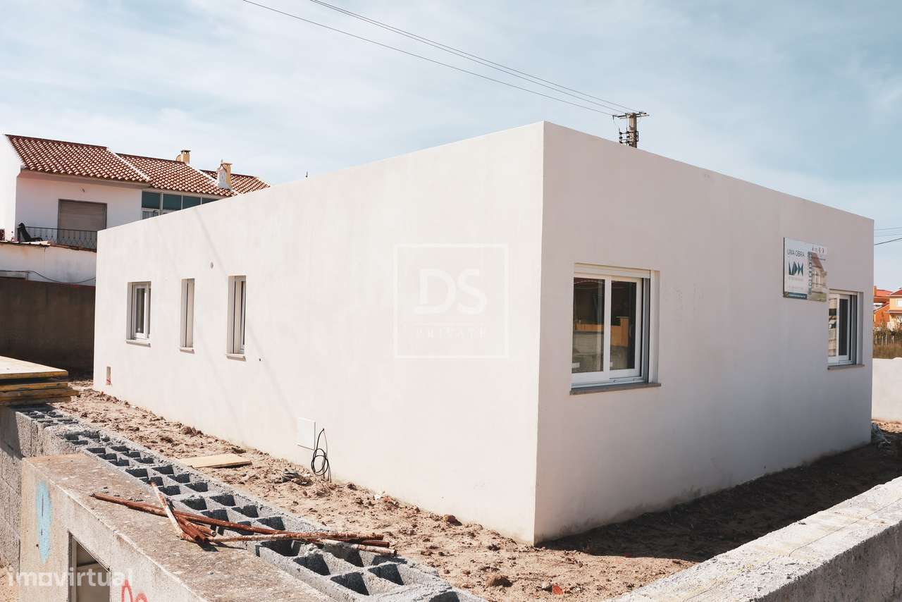 Moradia Isolada T2 na Silveira - Santa Cruz - Grande imagem: 5/9