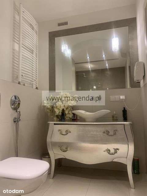 Oryginalny apartament z ogródkiem na Saskiej Kępie-9