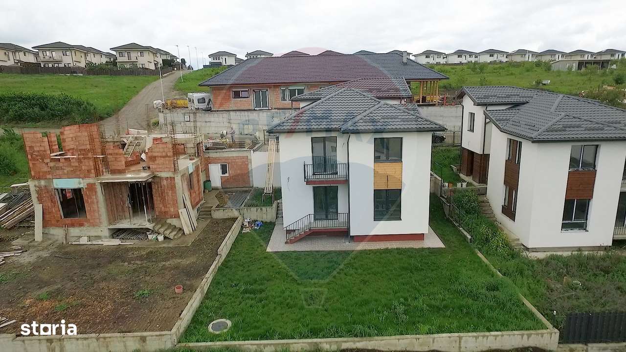 Casa individuala, arhitectura moderna, compartimentare superba, com 0 - Imagine principală: 5/15
