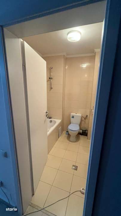 Apartament de o camera, 37 mp, parcare, zona BMW - Imagine principală: 4/4