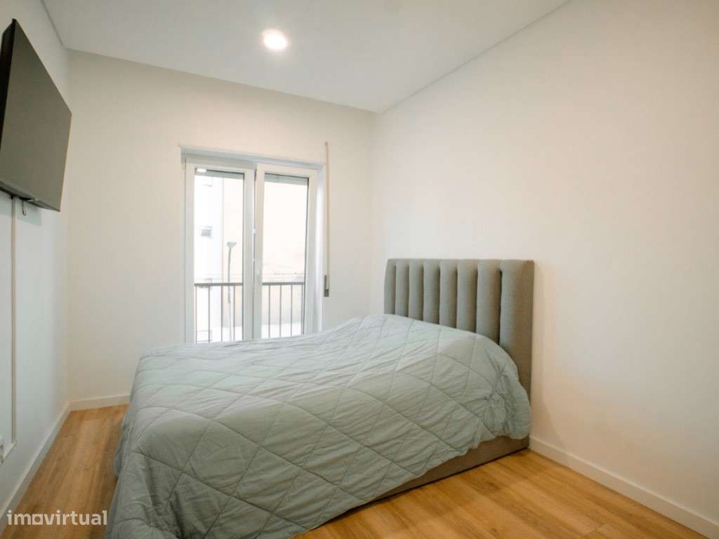 Apartamento T2 totalmente remodelado Baixa da Banheira-15