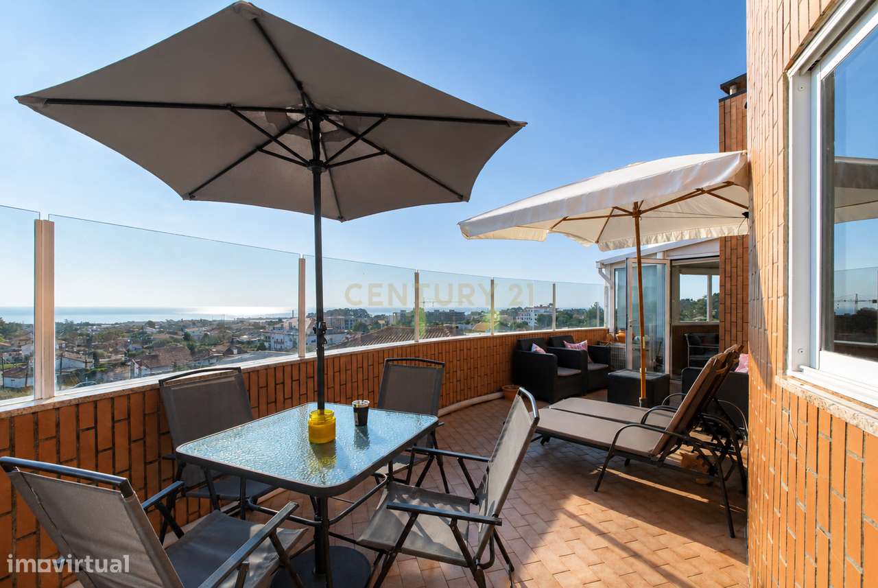 Penthouse T2 com Terraço e Vista Mar em Arcozelo-0