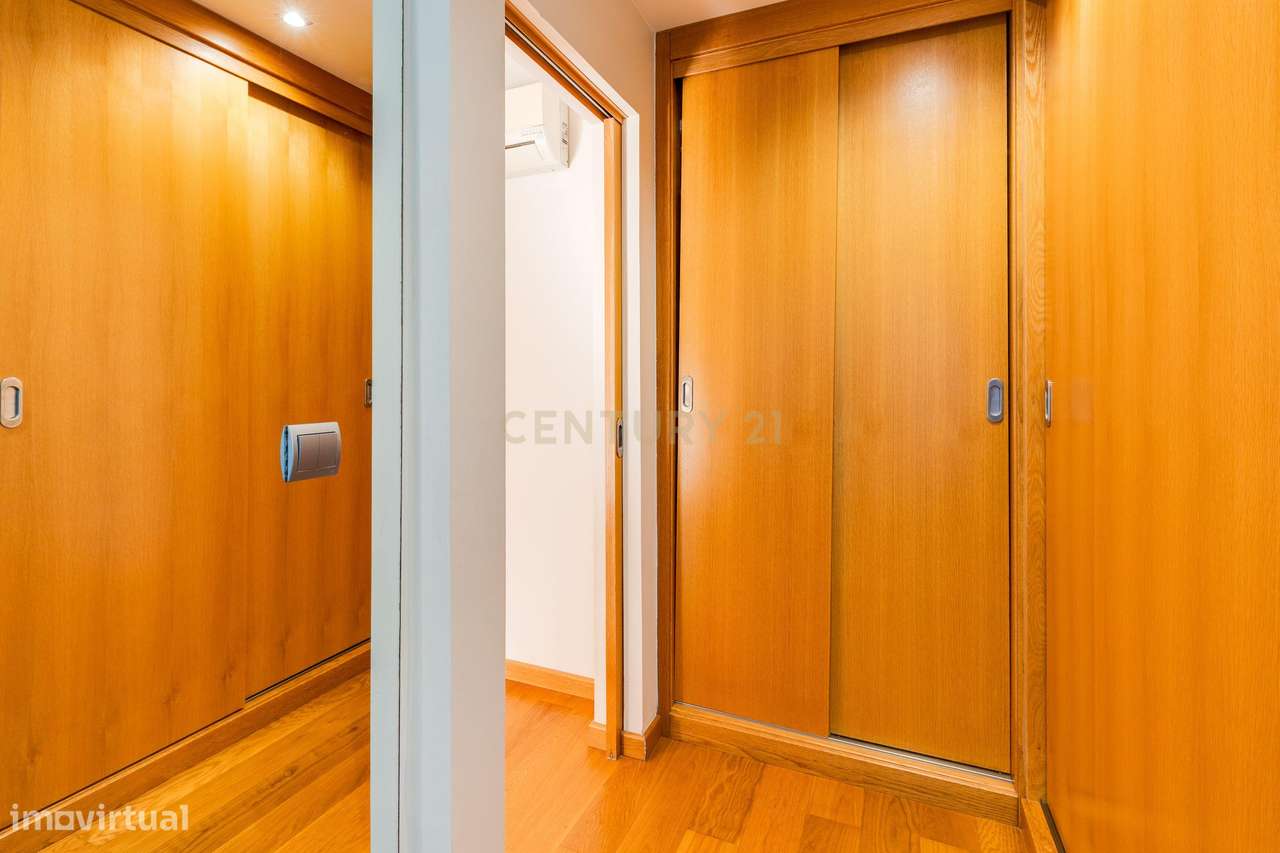 Luxuosa Moradia T 5 com Vista Panorâmica em São Simão de Litém, Pombal-23