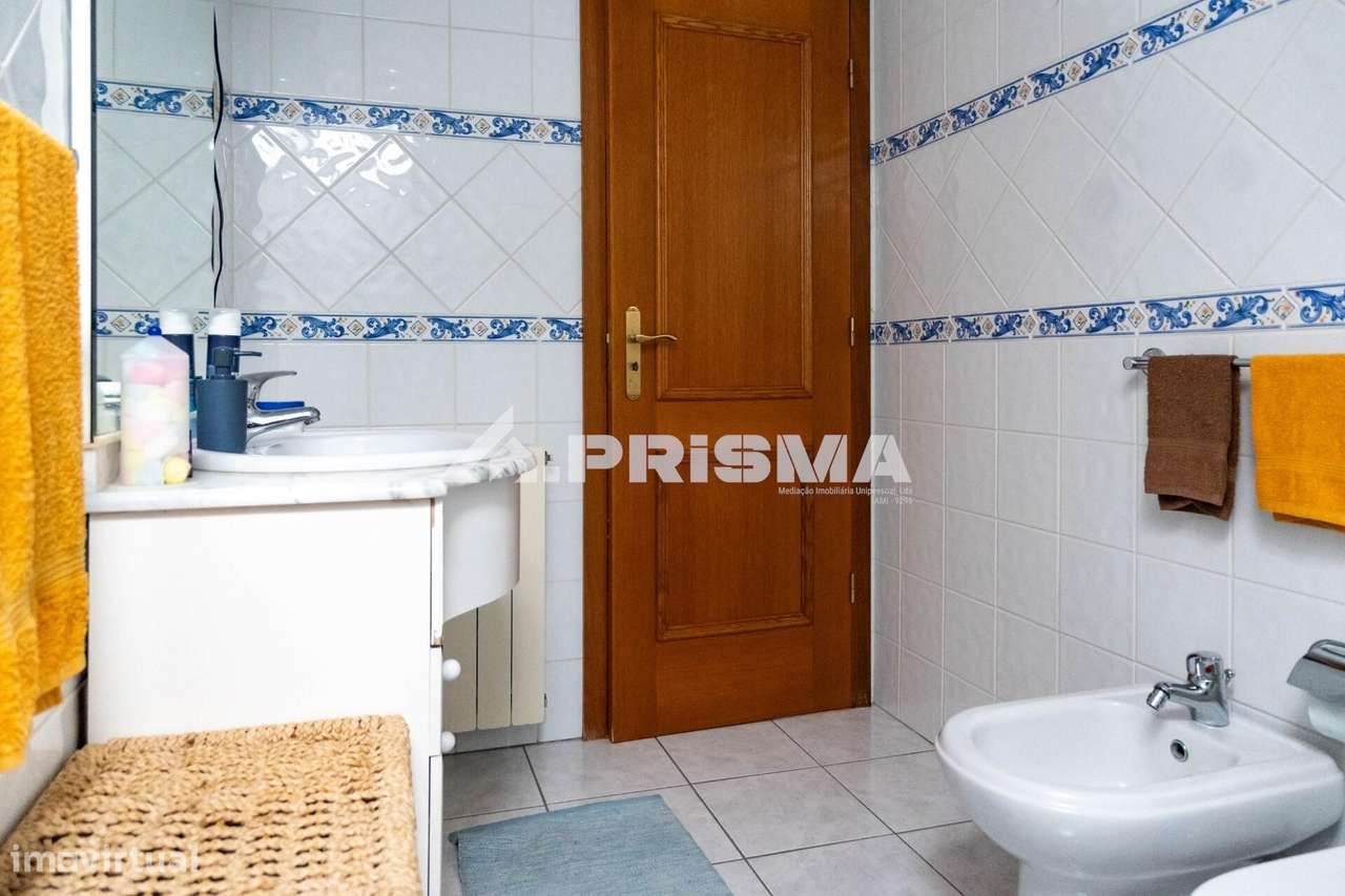 Duplex T3 com Terraço em Alcains – Casa Ideal para Quem Procura Espaço-42