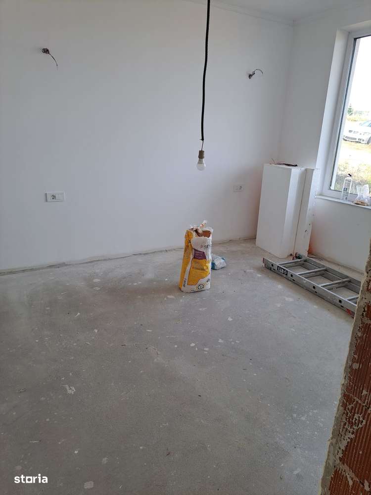 Casă semifinisată plan parter Paleu 3dormitoare,2 băi,bucătărie+living-5