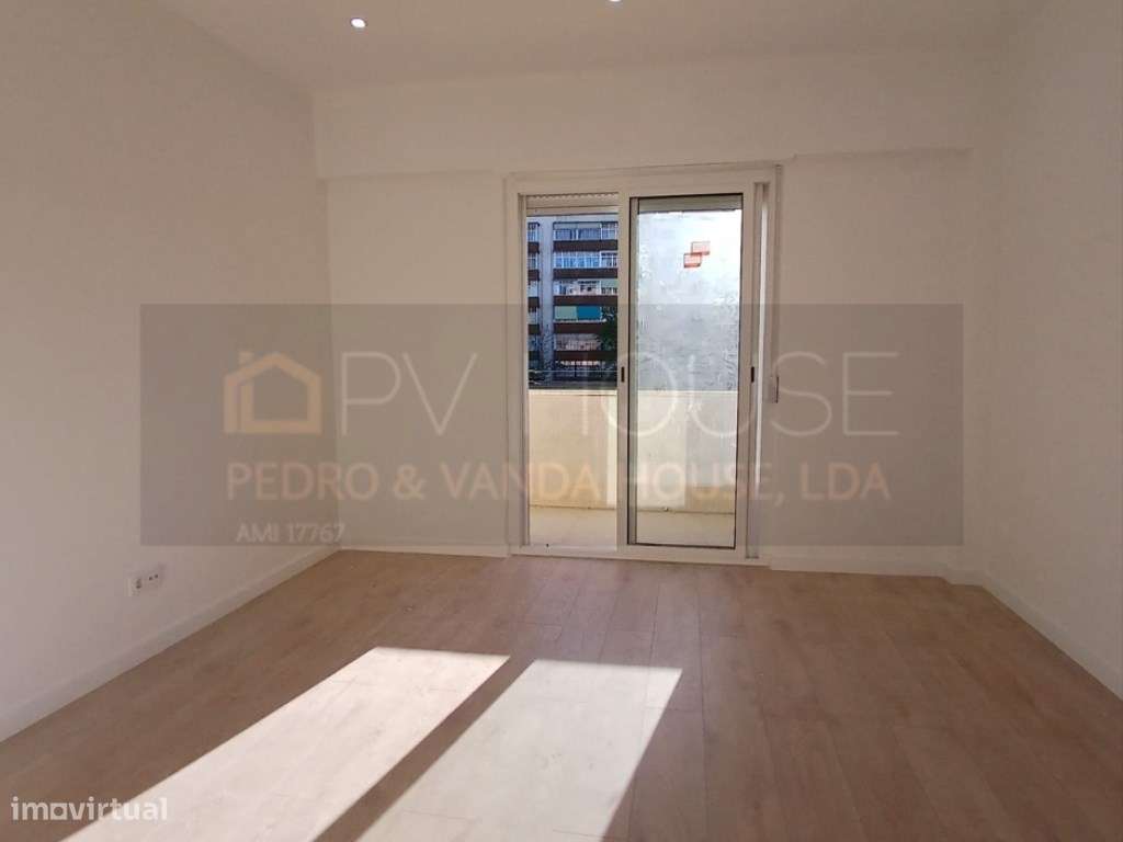 Apartamento T3 Amadora/Falagueira Av Comandante Luis Antonio Silva ...-9