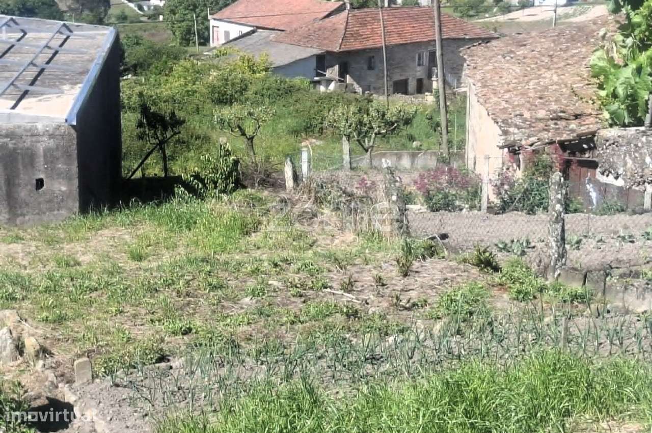 Moradia Geminada, rústica a 18km da cidade-17