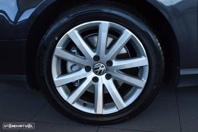 VW Passat Variant 2.0 TDi Edtion Highline - 39