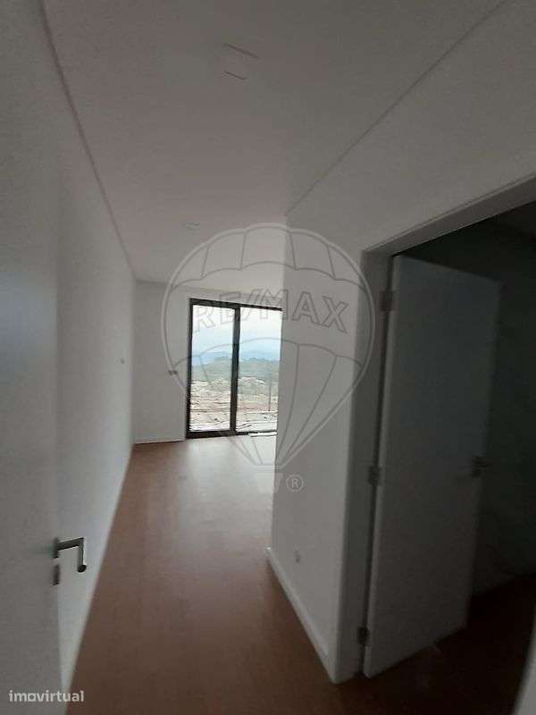 Moradia T4 para venda - Grande imagem: 3/4