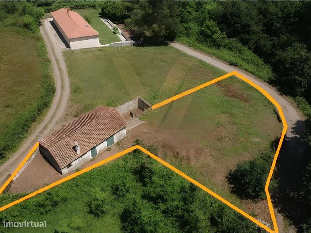 Casa antiga T2 em fase de reconstrução | Lanheses, Viana do Castelo - Grande imagem: 2/10