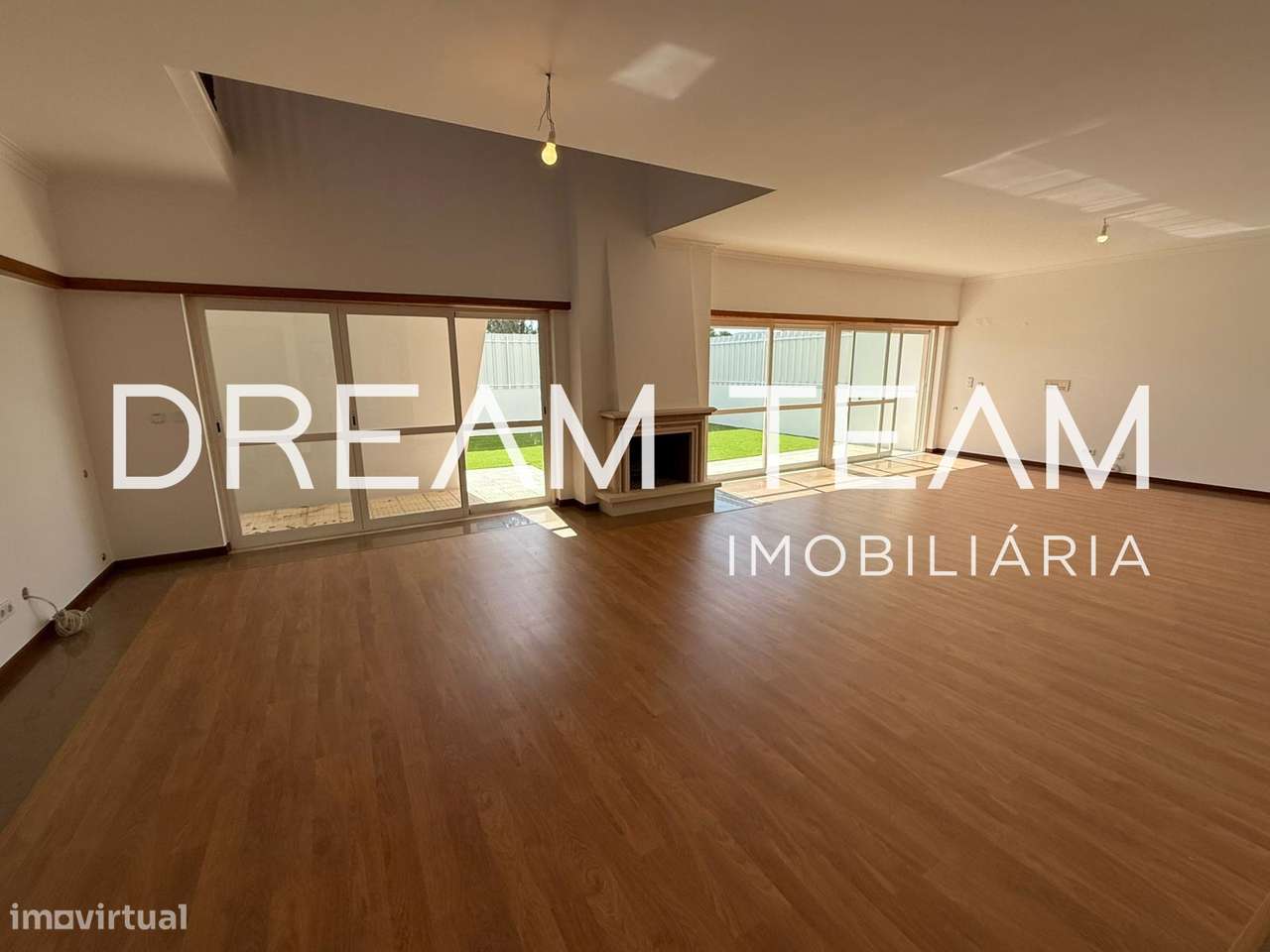 Moradia Geminada T3 Venda em Sesimbra (Castelo),Sesimbra - Grande imagem: 5/46